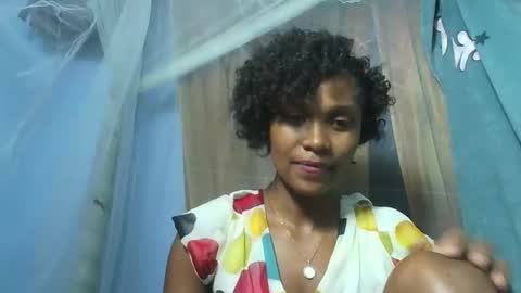 Snapshot of gggloria chatting on November 18, 7:51 pm gggloria online show from November 18, 7:51 pm