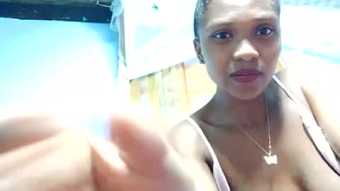 Snapshot of gggloria chatting on December 14, 6:45 pm gggloria online show from December 14, 6:45 pm