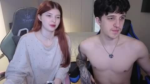 Ester and Ri online show from October 16, 5:58 pm