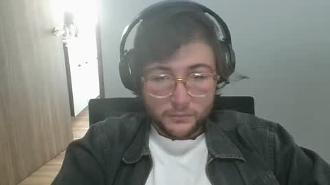 Snapshot of ghardh3 chatting on December 2, 5:48 pm ghardh3 online show from December 2, 5:48 pm