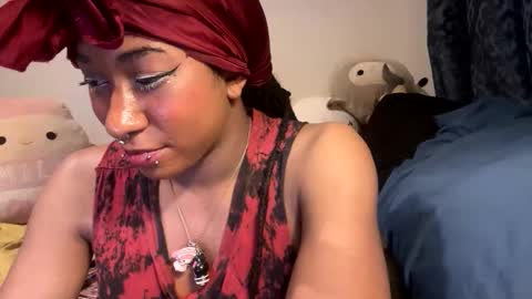 Snapshot of ghastgirlt_t chatting on December 5, 7:39 am ghastgirlt_t online show from December 5, 7:39 am