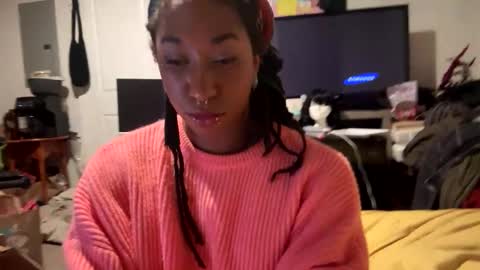 Snapshot of ghastgirlt_t chatting on December 14, 12:16 am ghastgirlt_t online show from December 14, 12:16 am