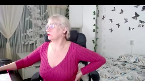 Ghertrudequeen online show from April 28, 3:44 am