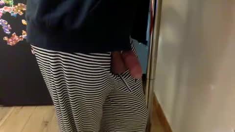 ghets2083 online show from April 3, 5:55 pm