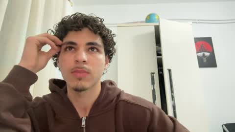 Snapshot of ghilassss chatting on March 31, 11:49 pm ghilassss online show from March 31, 11:49 pm