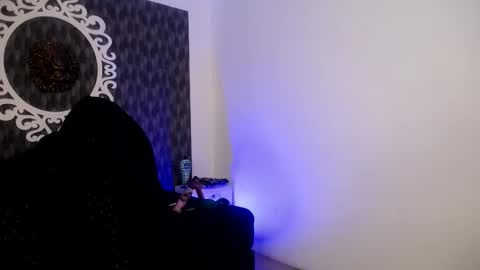 Your Girl  online show from October 14, 3:29 am