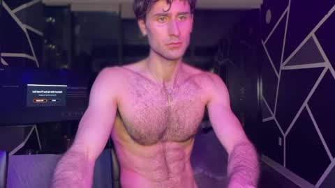 Snapshot of ghostdaddy9 chatting on December 17, 2:28 am big boy ghost face online show from December 17, 2:28 am