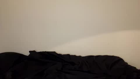 Snapshot of ghostpetal chatting on March 6, 12:18 am ghostpetal online show from March 6, 12:18 am