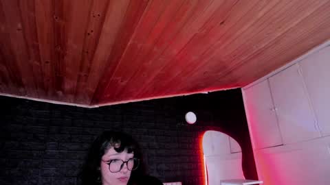 Allison  online show from December 3, 11:46 pm