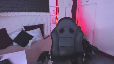 Allison  online show from January 15, 6:08 pm