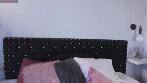 Allison  online show from September 15, 8:31 pm