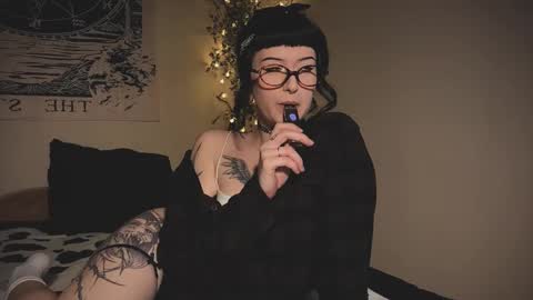 Snapshot of ghoticspectre chatting on February 5, 4:55 pm ghoticspectre online show from February 5, 4:55 pm