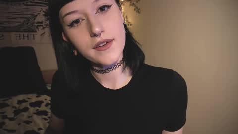 Snapshot of ghoticspectre chatting on March 19, 4:11 pm ghoticspectre online show from March 19, 4:11 pm