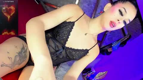 Snapshot of gia21xxx chatting on June 5, 6:52 am Gia Ferrara online show from June 5, 6:52 am