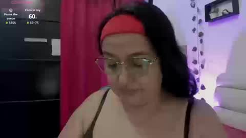 nahomi online show from September 27, 1:43 am