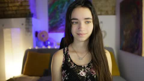 Snapshot of gia_paige18 chatting on December 17, 9:39 am Gia Paige18 online show from December 17, 9:39 am