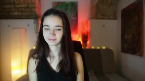 Snapshot of gia_paige18 chatting on February 16, 9:26 am Gia Paige18 online show from February 16, 9:26 am