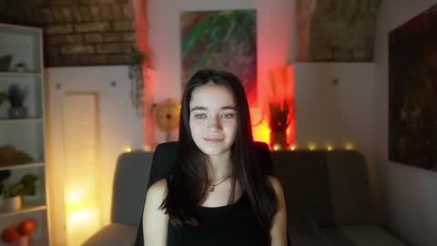 Snapshot of gia_paige18 chatting on February 24, 10:59 am Gia Paige18 online show from February 24, 10:59 am