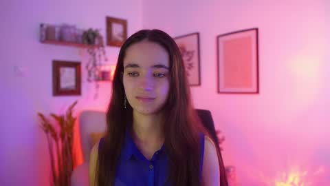 Snapshot of gia_paige18 chatting on September 12, 8:36 am Gia Paige18 online show from September 12, 8:36 am