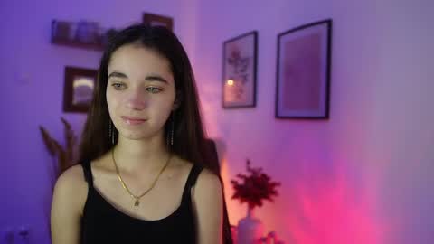 Gia Paige18 online show from November 7, 9:31 am