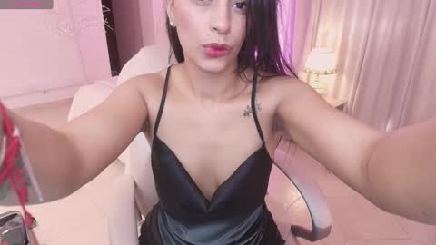 Snapshot of gia_watsonn chatting on December 18, 7:19 pm Gia online show from December 18, 7:19 pm