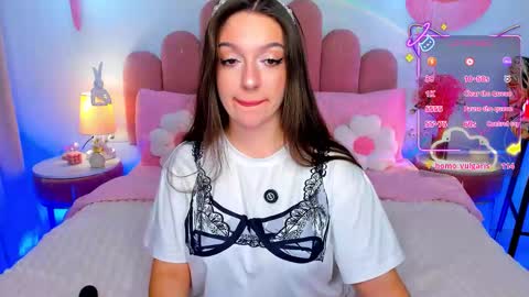 Snapshot of giacale chatting on November 7, 1:44 pm Gia online show from November 7, 1:44 pm