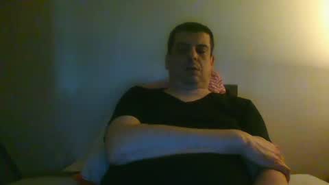 Snapshot of giaco1982 chatting on February 4, 2:21 pm samuel online show from February 4, 2:21 pm