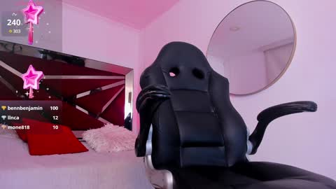 Gia  online show from December 13, 2:54 am