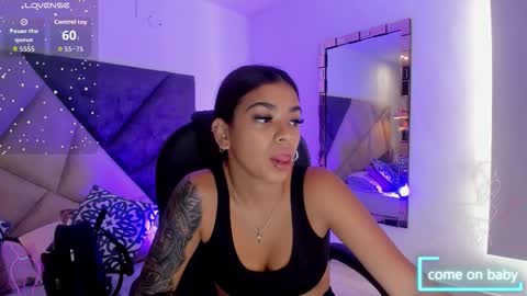 Snapshot of giafu chatting on October 22, 12:05 pm Gia online show from October 22, 12:05 pm