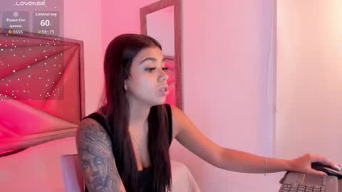 Snapshot of giafu chatting on December 14, 6:12 pm Gia online show from December 14, 6:12 pm