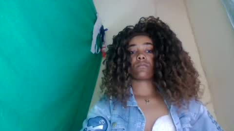gialbloody online show from July 13, 1:03 pm
