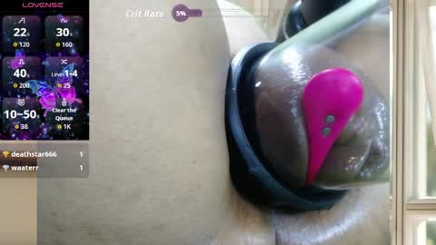 Snapshot of gianna_latin chatting on May 5, 11:57 pm Celeste online show from May 5, 11:57 pm