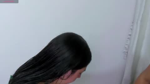 giannagovlea online show from November 19, 11:27 pm