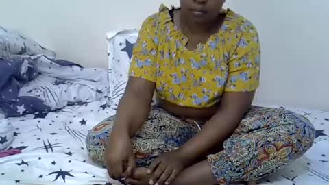 Giannah online show from December 22, 5:01 am