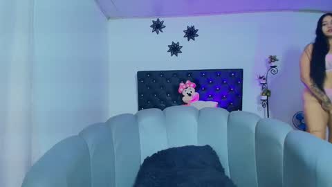 Giana Roberts online show from November 29, 10:51 am