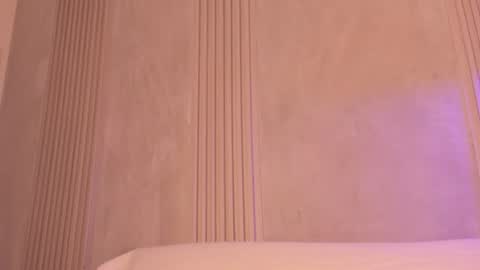 Snapshot of giannasue chatting on March 17, 1:21 am giannasue online show from March 17, 1:21 am