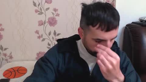 Snapshot of gianni_lion chatting on March 23, 10:19 am Gianni online show from March 23, 10:19 am