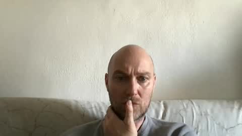Snapshot of giannipaciotti chatting on April 20, 12:08 pm giannipaciotti online show from April 20, 12:08 pm