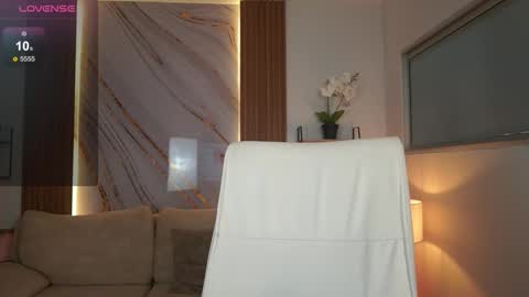 Snapshot of gianovak chatting on December 20, 7:10 pm gianovak online show from December 20, 7:10 pm