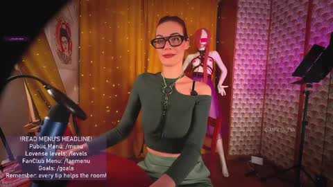Snapshot of giantess_eva chatting on April 24, 8:33 pm Eva online show from April 24, 8:33 pm