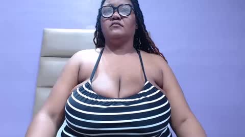gianttitts online show from July 26, 6:26 pm