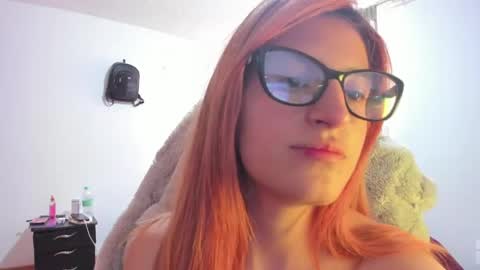 Snapshot of giaroussel chatting on June 4, 2:12 pm GiaRoussel online show from June 4, 2:12 pm
