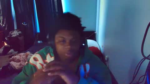Snapshot of gibchunk chatting on June 16, 9:50 pm ONLY FANS online show from June 16, 9:50 pm