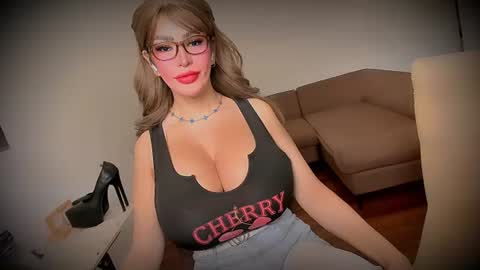 Snapshot of giftedgirl4u chatting on July 1, 1:07 am Ms. Abby - IF YOU DEMAND I DEMAND ASWELL- online show from July 1, 1:07 am