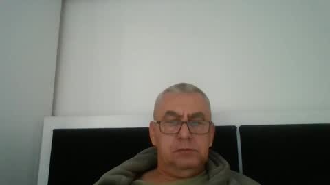 gigi1970 online show from October 19, 11:55 am