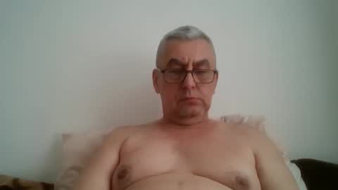 gigi1970 online show from March 19, 1:15 pm