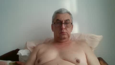 Snapshot of gigi1970 chatting on April 16, 4:30 pm gigi1970 online show from April 16, 4:30 pm