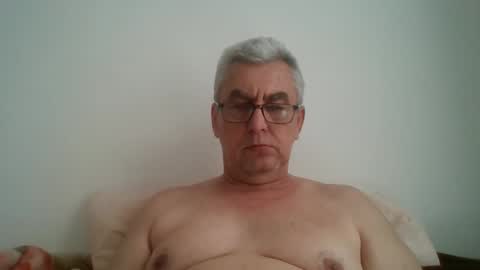 Snapshot of gigi1970 chatting on April 18, 12:42 pm gigi1970 online show from April 18, 12:42 pm