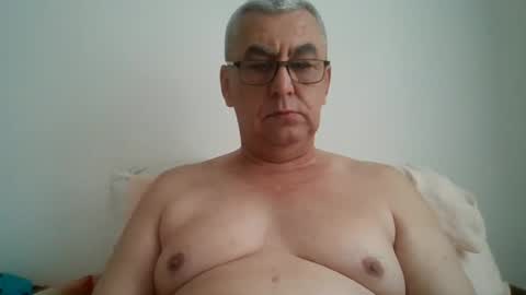 gigi1970 online show from July 1, 8:16 am