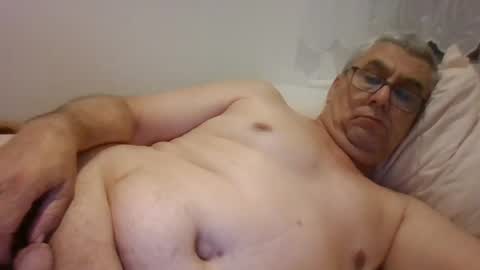 gigi1970 online show from July 15, 10:04 pm
